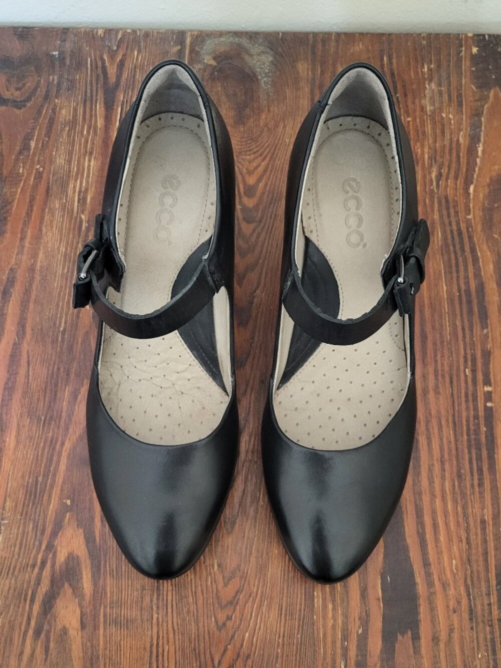 Ecco Mary Jane Pump